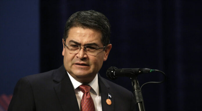 EU pide extradición de expresidente de Honduras