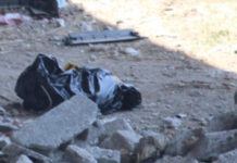 Abandonan bolsa con restos humanos en Casa Blanca Tras recibir el reporte al 911, uniformados se trasladaron al lugar y confirmaron que dentro de la bolsa había restos humanos. Foto: Especial
