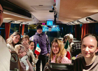 Reportan detonaciones cerca de Embajada de México en Ucrania Ebrard informó que la Embajada siguen en comunicación con 90 personas más, para moverlas a Rumania en cuanto sea posible.