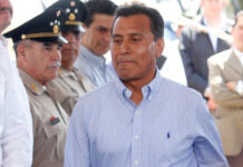 Facundo Rosas promueve amparo contra orden de aprehensión A Facundo Rosas le dictaron auto de formal prisión por el delito de tráfico de armas por su relación con el operativo 'Rápido y Furioso'.