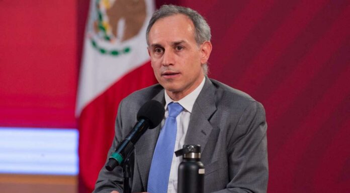 “¡Todos somos Hugo!”: AMLO defiende a Gatell… otra vez Gatell