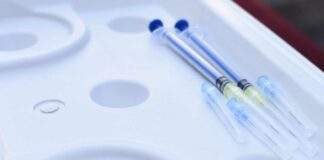 Italia aplicará 4ta dosis anti Covid a grupos de riesgo Italia