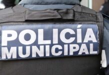 Policía municipal se dispara por accidente en mano izquierda Policía