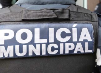 Policía municipal se dispara por accidente en mano izquierda Policía