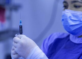 Reino Unido aprueba vacuna Novavax contra coronavirus Reino Unido aprueba vacuna Novavax contra coronavirus