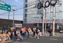 Protestan en CDMX por desalojo de planta Bonafont en Juan C. Bonilla