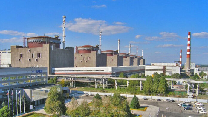 Zaporizhzhia Zaporizhzhia está situada en la Ucrania central, en Enerhodar, justo en las orillas del embalse de Kajovka.