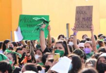 Presentan amparos contra regulación del delito de aborto Amparos