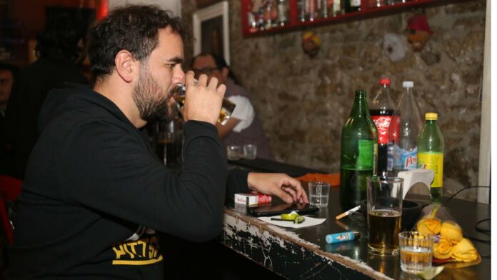 bares Normatividad exhortó a los dueños de bares y antros a respetar el horario de cierre por la pandemia del Covid-19.
