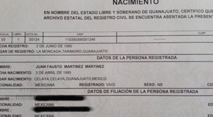 Guanajuato entrega primera acta no binaria en el país no binaria