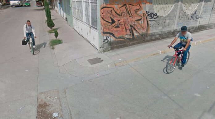 Ciclistas chocan y ¡son captados por Google Maps! (Foto) google maps