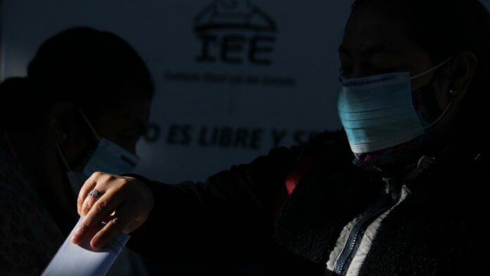 comicios Sin incidentes concluyó la repetición de comicios en las juntas auxiliares de San Pablo Xochimehuacán y San Miguel Canoa.