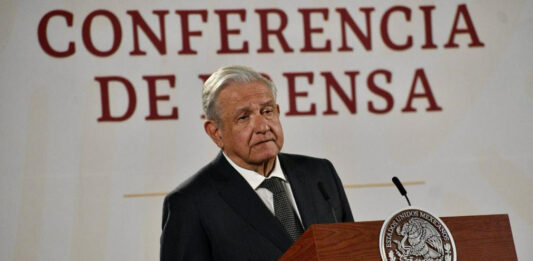 AMLO dijo que en casos extremos provocados por un conflicto internacional, se podría hacer uso de combustóleo y carbón.