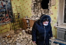 Reportan explosión en guardería del este de Ucrania Una empleada de la guardería Stanitsa Luganska relató que "en el momento de la explosión, los niños estaban desayunando".