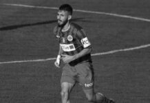 Muere futbolista griego de un infarto en pleno partido