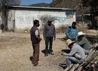 Gobierno respetará orden de la Corte sobre mina en Tecoltemic Barbosa dijo que su gobierno será lo “suficientemente sensible” para mantener la paz en Tecoltemic. Foto: La Lista