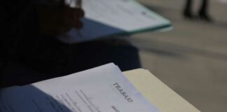 Laboran en informalidad 7 de cada 10 poblanos: Inegi Informalidad