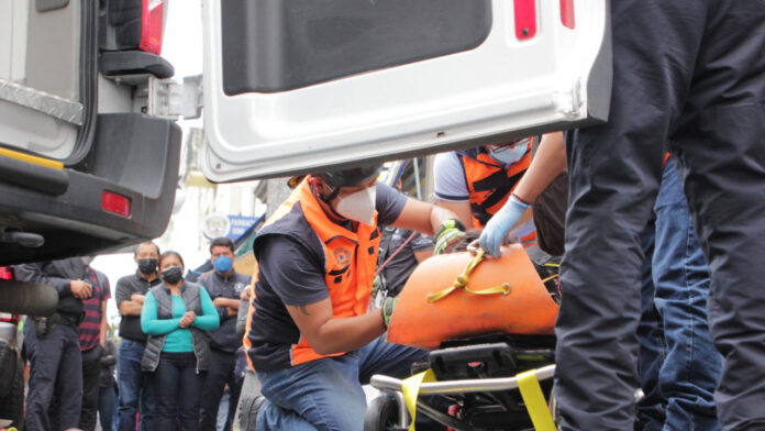joven La joven se encuentra fuera de peligro gracias a la respuesta oportuna de los cuerpos de emergencia de Protección Civil. Foto: Es Imagen