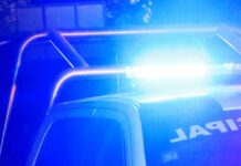 Balean a joven afuera del Templo de San Antonio joven