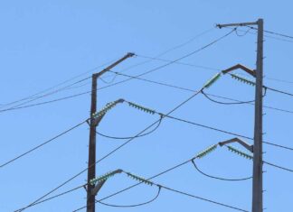 Ayuntamiento mediará deuda de mercado 5 de mayo con CFE mercado