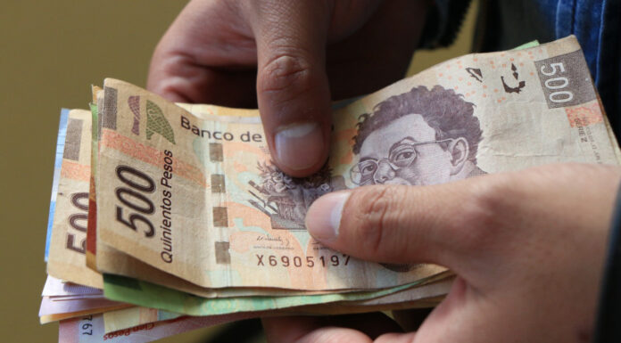 Economía de México se estanca… pero libra recesión La economía de México se habría librado de haber caído en recesión técnica, al no haber ligado dos trimestres consecutivos a la baja.