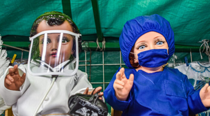 Niño Dios Covid causa furor este Día de la Candelaria La Arquidiócesis del estado de Puebla emitió recomendaciones para no vestir al niño Dios de Santo o de Ángel.