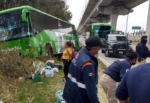 ¡Precaución! Autobús sale de la autopista México-Puebla Se recomendó precaución al circular por la zona. Foto: PCM
