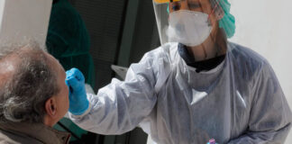 Hong Kong hace obligatoria prueba Covid-19 por 5ta ola Hong Kong