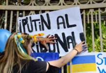¡Fuera Putin de Rusia!: Ucranianos protestan en CDMX “¡Putin criminal, te espera un tribunal”, gritaban los manifestantes. Foto: EsImagen