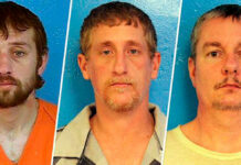 Mueren dos reos fugados en EU en accidente vial