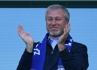 Roman Abramovich deja administración del Chelsea Roman Abramovich toma esta decisión después de ser señalado como uno de los 35 cómplices de Vladimir Putin. Foto: Twitter