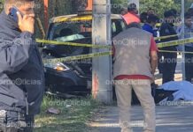 Muere taxista cuando llevaba a su nieta a la escuela Taxista