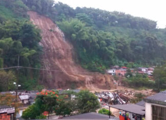 Deslizamiento de tierra en Colombia deja a 16 muertos deslizamiento