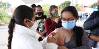 Inicia jornada de vacunación el 15 de febrero en 47 municipios Entre los municipios donde se realizarán las jornadas de vacunación se encuentran los de la región de Cholula y de la Sierra Negra como Tehuacán. Foto: Twitter