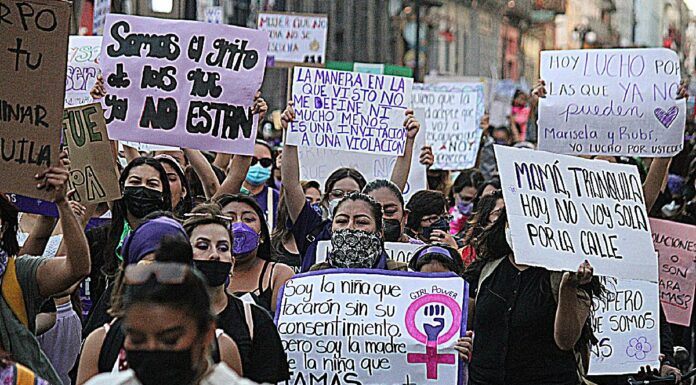 “¡No están solas!”, poblanas cierran filas en el 8M