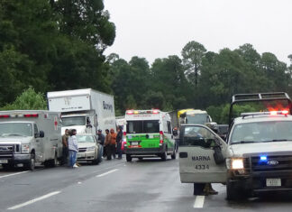 Carambola en autopista México-Puebla deja 12 lesionados ¡Aguas! Una carambola ocurrió en la autopista México- Puebla, a la altura del kilómetro 17. Tómalo en cuenta.