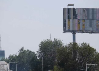 Ayuntamientos son permisivos con espectaculares, dice gobernador Ayuntamientos