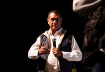 Detienen a “El Bronco” por desvío de recursos en 2018 El Bronco fue detenido pro presunto desvío de recursos y será trasladado al penal 2 de Apodaca, según informaron medios nacionales.