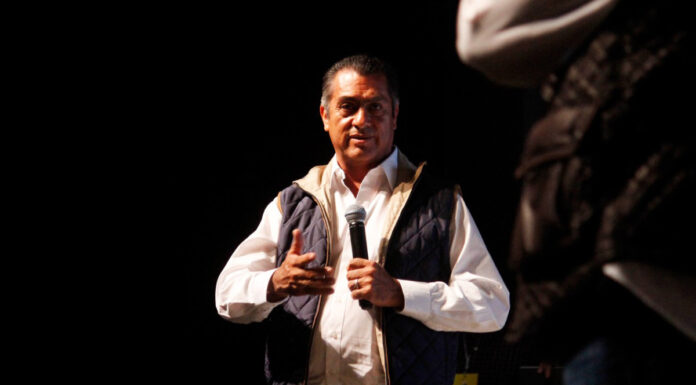 Detienen a “El Bronco” por desvío de recursos en 2018 El Bronco fue detenido pro presunto desvío de recursos y será trasladado al penal 2 de Apodaca, según informaron medios nacionales.