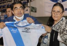 Gobernador convive con grupos de animación del Puebla Gobernador
