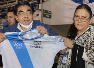 Gobernador convive con grupos de animación del Puebla Gobernador