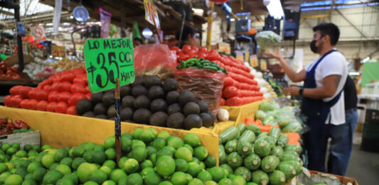 De acuerdo con el INEGI, la ciudad de Puebla tuvo un incremento de 0.51 por ciento, en tanto que en Izúcar subió 0.70 por ciento.