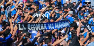 Querétaro seguirá en 1a división pese a tragedia en estadio Los Gallos Blancos de Querétaro jugarán un año a puerta cerrada como local, independientemente de la sede, anunciaron.
