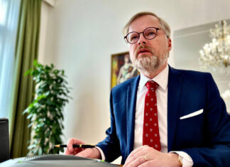 República Checa ya no recibirá más refugiados ucranianos El ministro de la República Checa, Petr Fiala, declaró que el país llegó al límite y que ya no podrá recibir a más refugiados ucranianos.