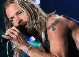 Muere Taylor Hawkins, baterista de los Foo Fighters Taylor Hawkins fue atendido "por un dolor en el pecho" en la habitación del hotel en el que estaba alojado