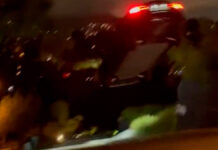 Conductor destruye su Tesla al intentar “volar” Tesla