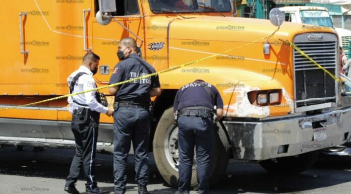 Se duerme bajo camión y muere aplastado en Central de Abastos