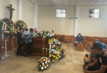 Amenazan a periodistas en el velorio de Armando Linares