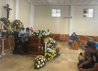 Amenazan a periodistas en el velorio de Armando Linares