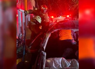 Mueren 2 personas tras accidente en colonia Volcanes De acuerdo con reportes preliminares, uno murió en el momento del accidente y otra persona murió al llegar al hospital.